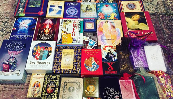 LT Tarot - Shop & Coffee