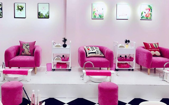 Naris Beauty Nail & Spa