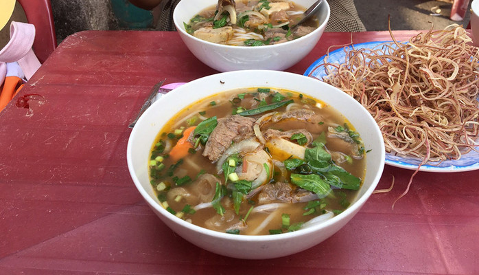 Bún Bò Bình Dân - Nguyễn Thái Sơn