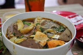 Bún bò đặc biệt