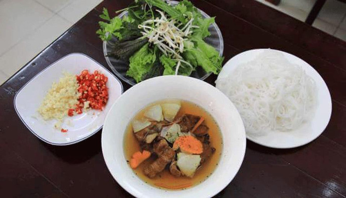 Bà Hoan - Bún Chả Hà Nội - Điện Biên Phủ