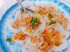 Bánh bèo nhỏ 15-20/phần . 60/kg