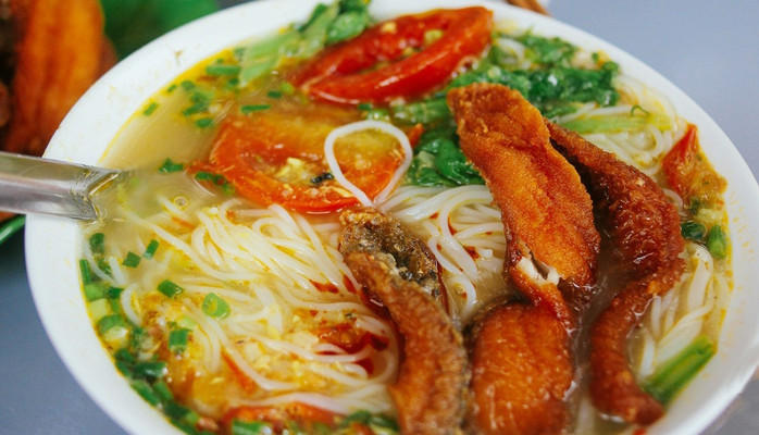 Bếp Tú Còi - Bún Cá & Phở Chiên