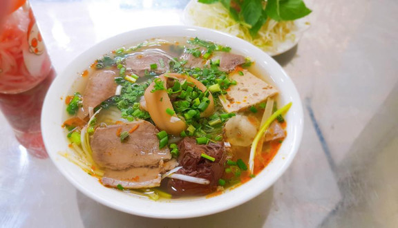 Vũ - Bún Bò Huế - Trần Cung