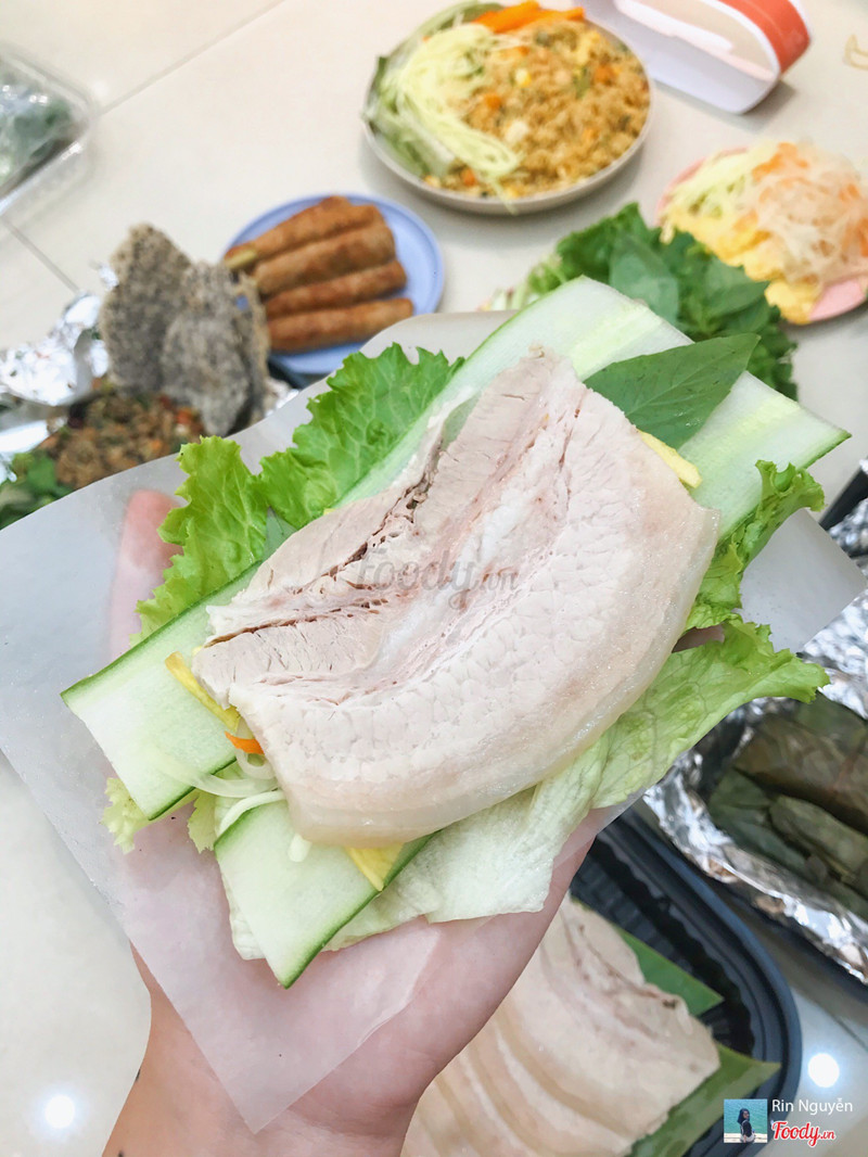 Bánh tráng cuốn thịt heo