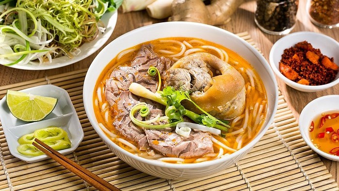 Bún Bò Góc Huế Thủy Tiên