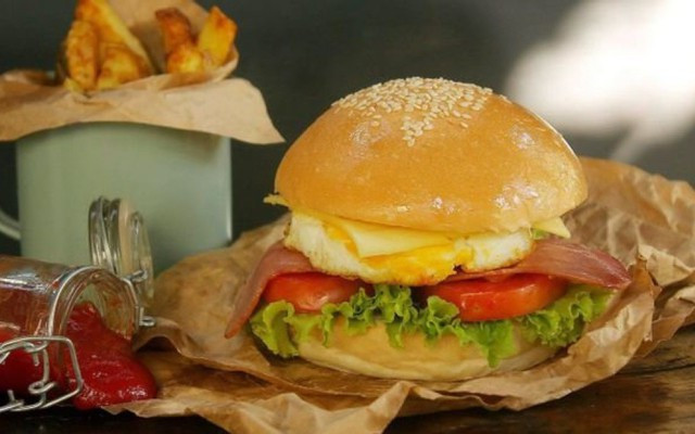 Burger Việt - Bánh Mì, Mỳ Ý & Gà Rán - Đặng Văn Mây