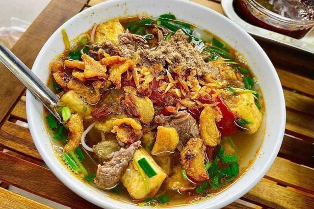 Huyền An - Bún Riêu Cua Tóp Mỡ - Khuất Duy Tiến