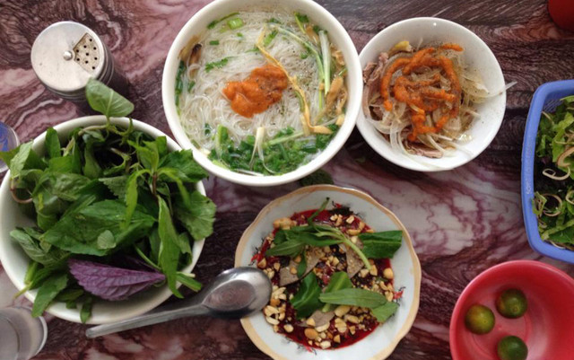 Bánh Đa, Bún, Tiết Canh Ngan