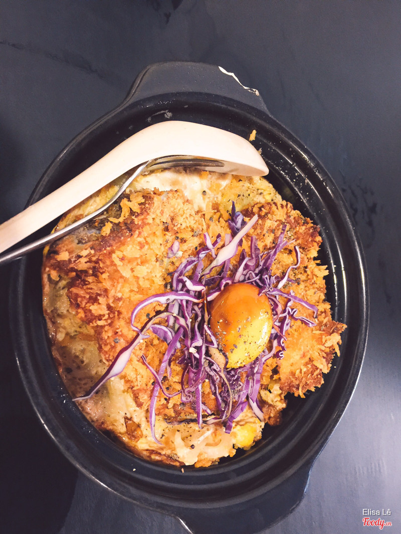 Cơm gà ốp trứng