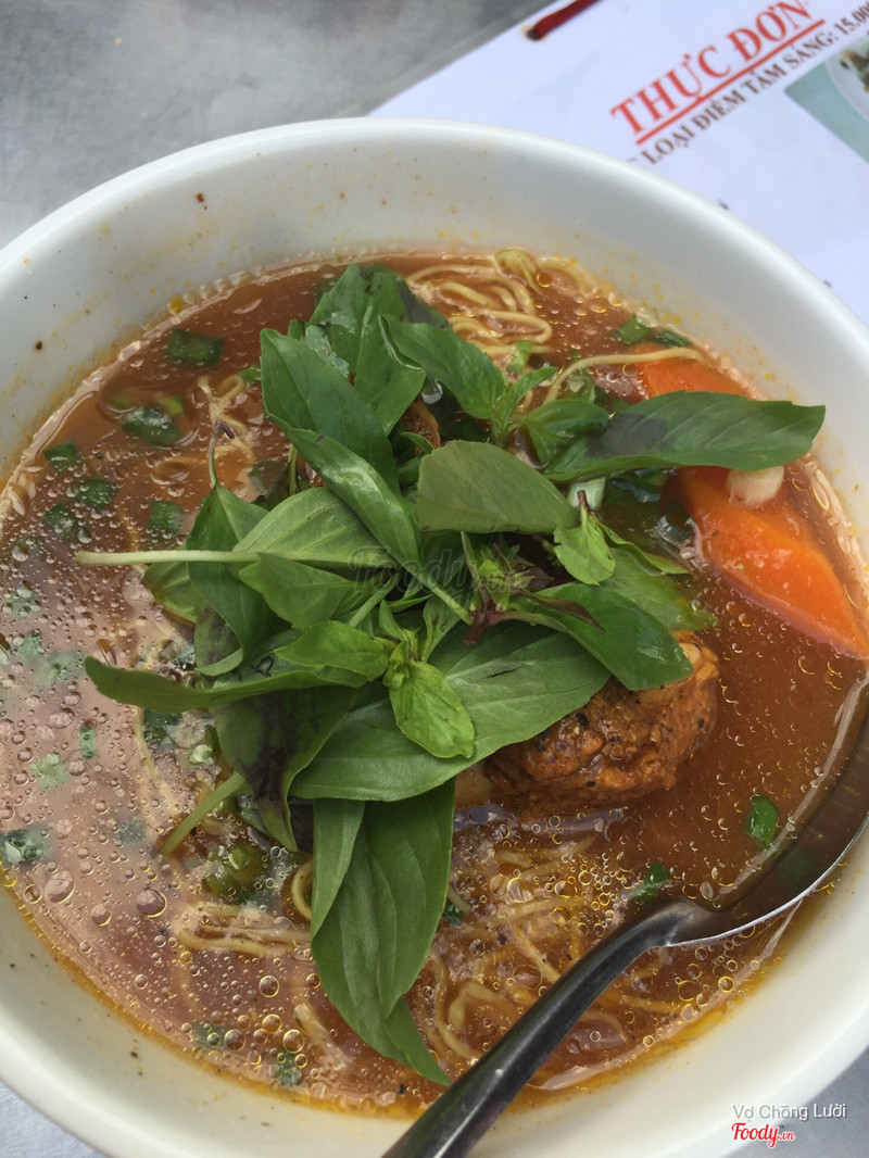 Hủ tiếu mì sườn