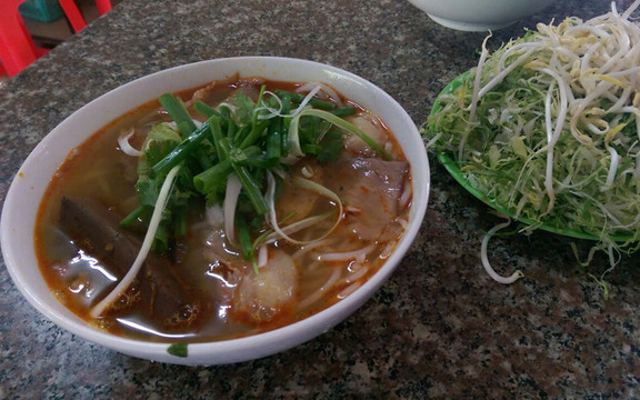 Bà Sồi - Bún Bò Huế & Bún Chả Cá Thu