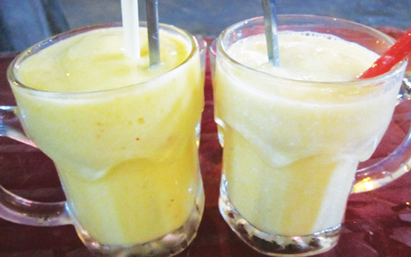 Tyna - Coffee & Sinh Tố