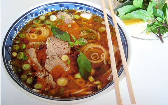 Góc Huế - Bún Bò & Bún Thịt Nướng