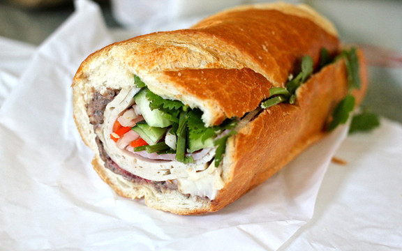 Bánh Mì Camino