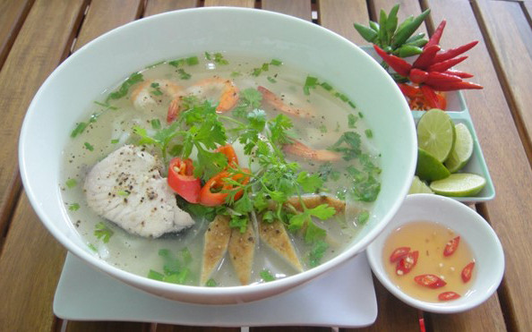 Quơ - Quán Bánh Canh