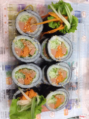 Kimbap cá ngừ 36k