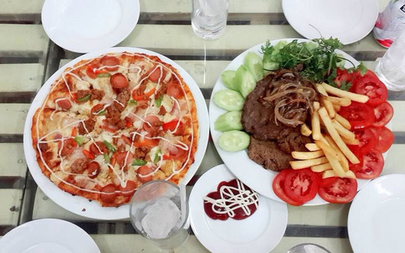 Phúc Vượng - Beefsteak & Pizza