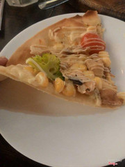 Pizza rất mỏng