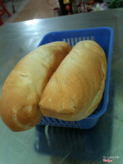 Bánh mì giòn, nóng