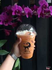 Trà sữa thái đỏ topping khúc bạch 