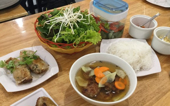 Tuấn Hoa - Bún Chả - 61 Vũ Tông Phan