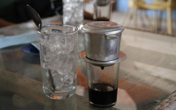 Hoa Việt Coffee