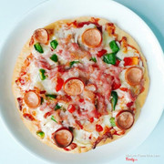 Pizza thịt xông khói Size L giá: 15.000đ