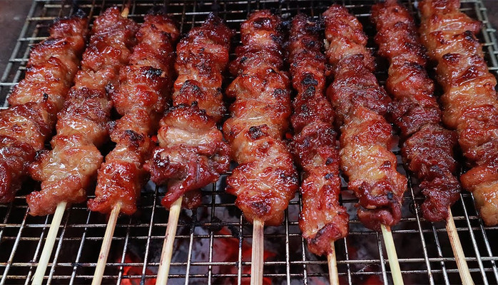 Hiền Xinh - Thịt Xiên Nướng - 53 Linh Lang (Cổng Chợ Linh Lang)
