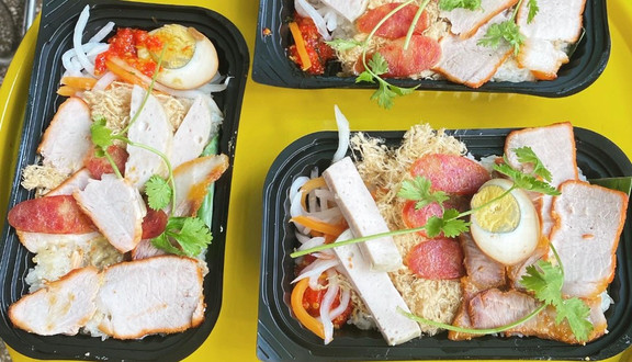 Nước Ép, Xôi Mặn & Bánh Mì - PQ - Q3