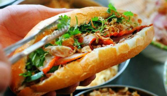 Bánh Mì Bean - Bánh Mì Gà Nấm - Nguyễn Hoàng