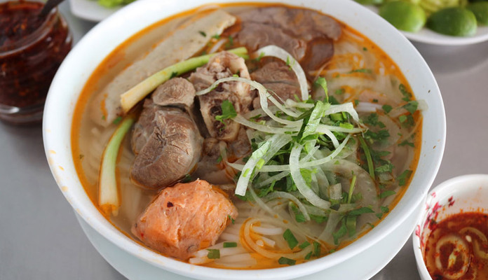 Bún Bò Dì Bốn