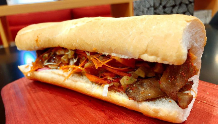 Bánh Mì Anh Hàng Xóm - Văn Cao