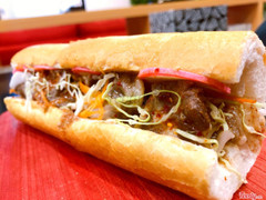 B&#225;nh m&#236; Ba Chỉ b&#242; Mỹ trộn Sốt H&#224;n