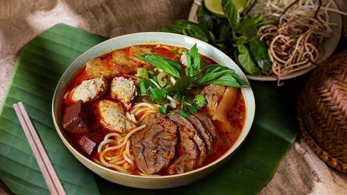 Bún Bò Huế Ema - Cầu Diễn