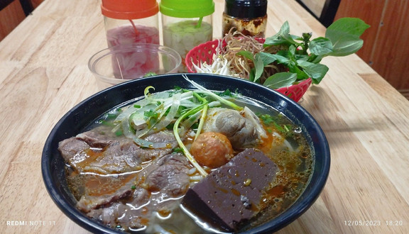 Bún Bò Huế Khánh Thành - Trung Kính