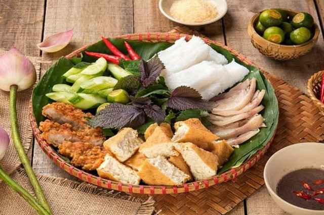 Bún Đậu Mắm Tôm & Cơm Gà - Đại Từ