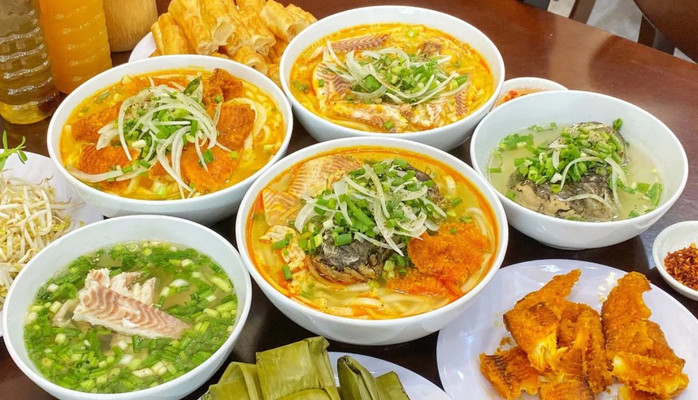 Bánh Canh Cá Lóc Vũ - Chả Cá & Giò Heo - 477 Tỉnh Lộ 10