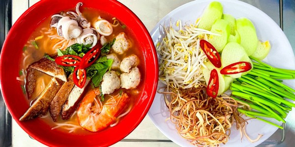 Bún Thái, Ốc & Lẩu 916 - Phạm Văn Bạch