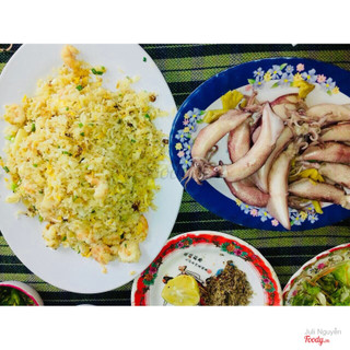 Cơm chiên trứng hải sản