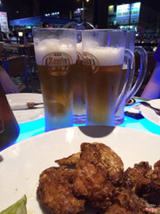 Bia tươi zamky, gà rán