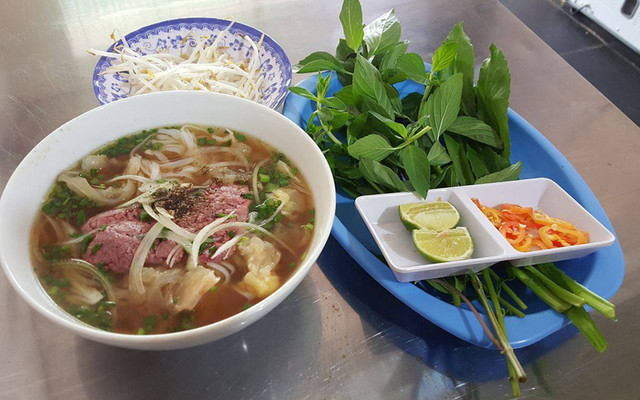 Phở Gia Truyền Hoàng Long