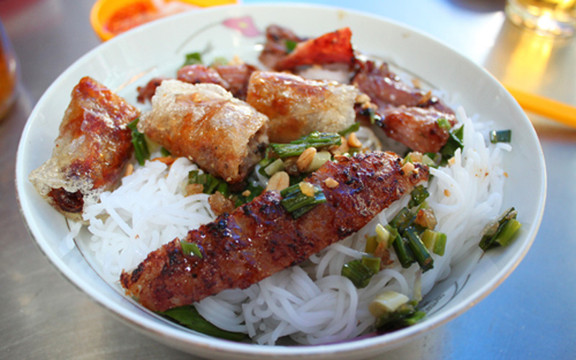 Bún Thịt Nướng & Cháo Gạo - Nguyễn Huệ