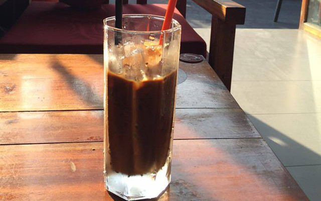 Hoàng Thông - Coffee Sân Vườn