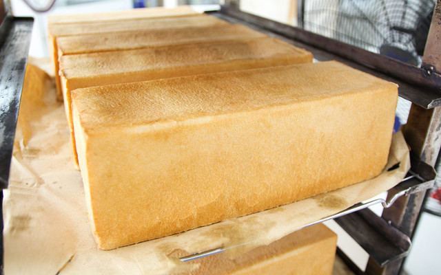 Bánh Mì Bánh Ngọt Tấn - Hồng Hà