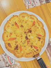 Pizza hải sản nhiệt đới