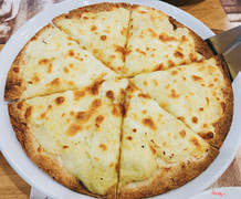 Pizza sầu riêng monthong