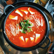 Lẩu kimchi ba chỉ