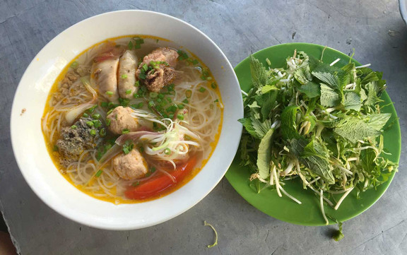 Bún Riêu Cua & Bún Thịt Nướng