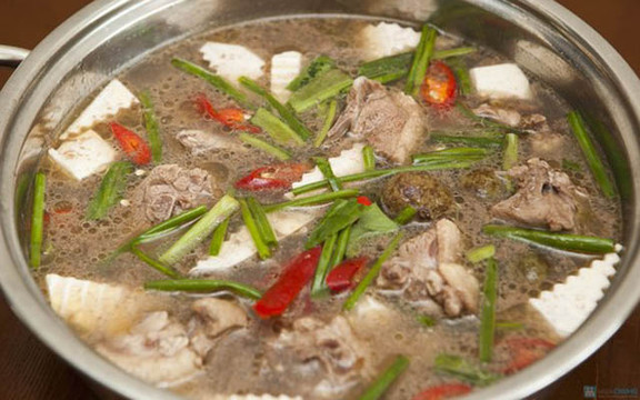 A Hoa Quán - Cơm, Phở, Lẩu